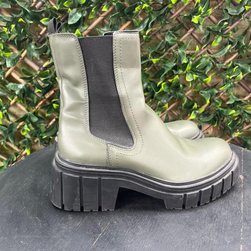 Buy & Sell Cardiff Fairwater - Cardiff - Photos for Green ankle boots