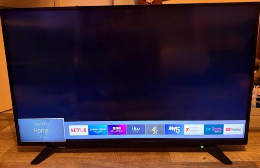 Buy & Sell Derbyshire North East Derbyshire - Photos for 49 inch Toshiba smart tv