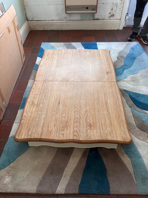 Buy & Sell Lancashire Preston - Photos for Oakland table and 4 chairs extendable 