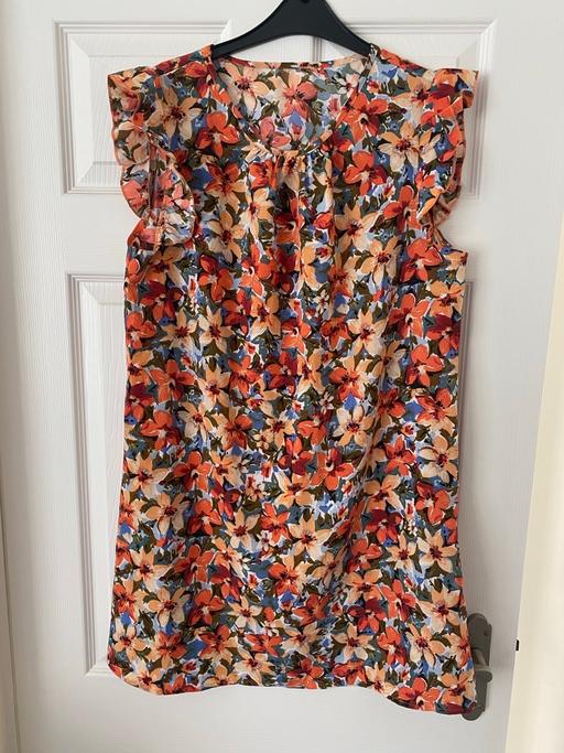 Buy & Sell Sedgley Dudley - Photos for Ladies Floral Shein Dress Size Large
