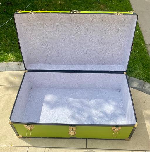 Buy & Sell West Midlands Birmingham - Photos for Mossman Lime Green Steamer Trunk