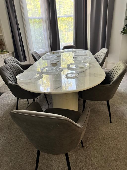 Buy & Sell South West London Mortlake - South West London - Photos for Marble plated dinning table with 8 chairs