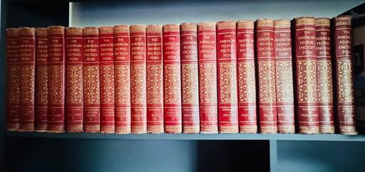 Buy & Sell West London Chiswick - West London - Photos for 1953 The American Peoples Encyclopaedias