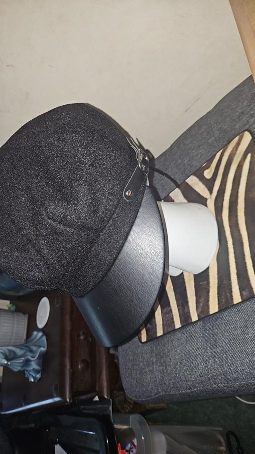 Buy & Sell Surrey Spelthorne - Photos for Women's hat