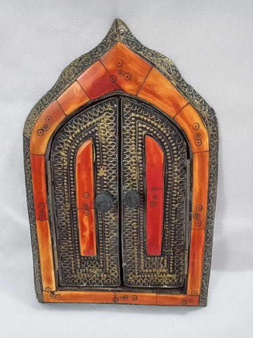 Buy & Sell West Midlands Birmingham - Photos for VINTAGE HANDMADE MOROCCAN DOOR MIRROR.