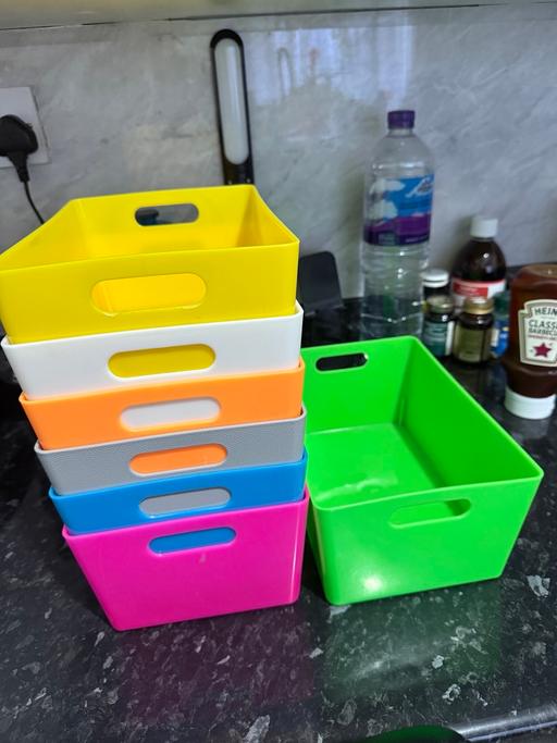 Buy & Sell West Midlands Dudley - Photos for 25x17cm 7 multi-coloured plastic boxes