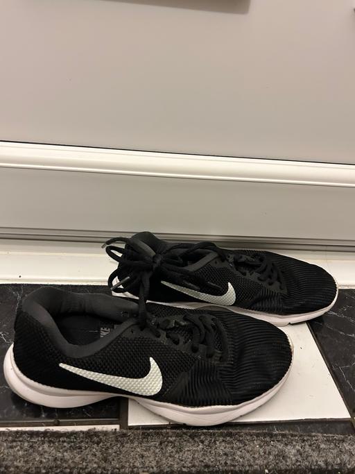 Buy & Sell West Midlands Birmingham - Photos for 🌸NIKE FLEX TRAINERS SIZE 4