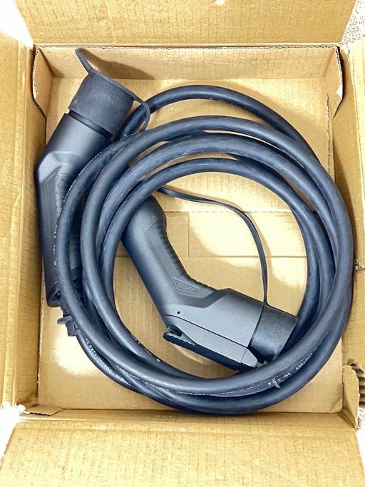 Vehicles East London Blackwall - East London - Photos for EV charging cable