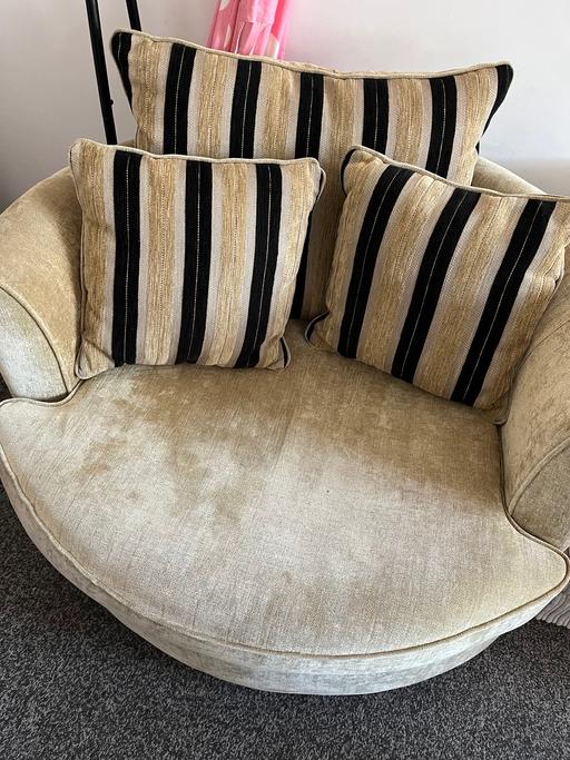 Buy & Sell West London Shepherd`s Bush - West London - Photos for Swivel chair