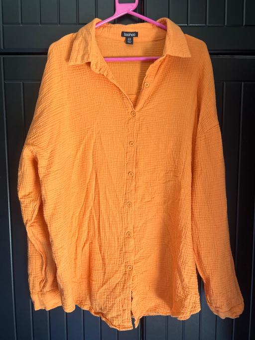 Buy & Sell Bells Mill Dudley - Photos for Boohoo thick shirt size 18