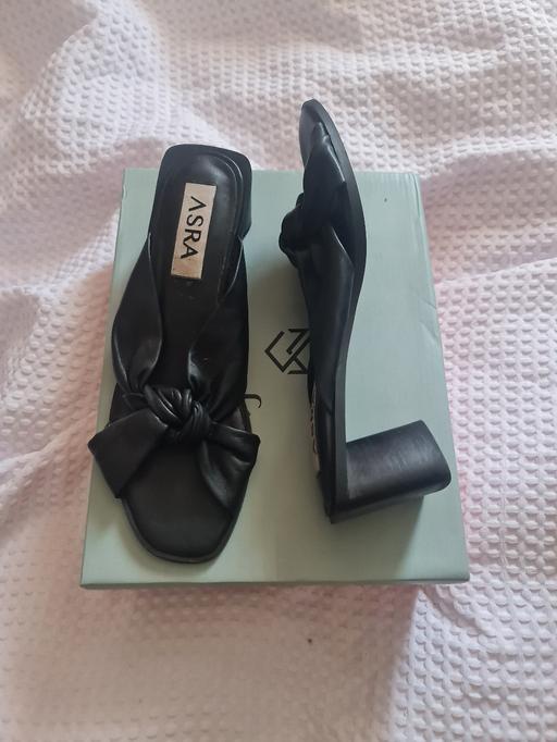 Buy & Sell West Northamptonshire Far Cotton - West Northamptonshire - Photos for black medium heel slippers