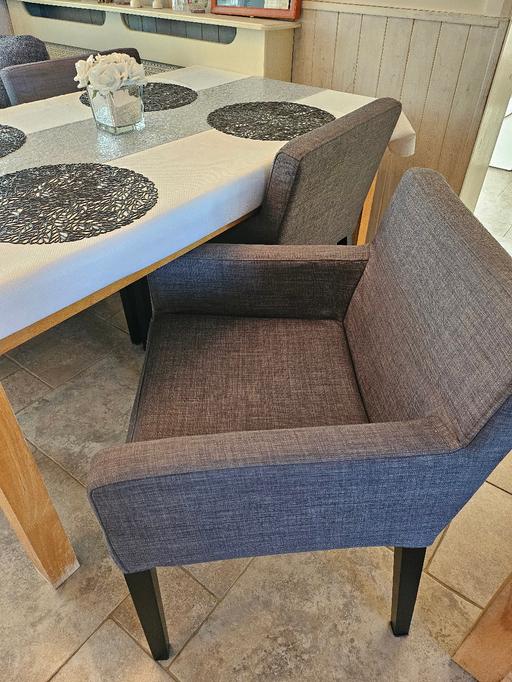 Buy & Sell West Midlands Dudley - Photos for Dining table and 4 chairs