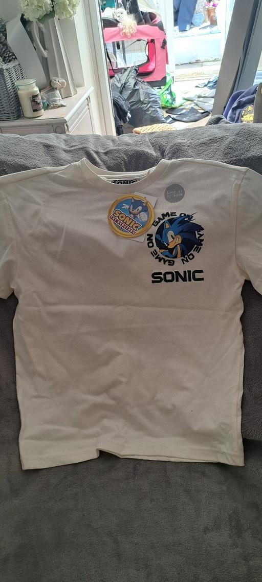 Buy & Sell West Midlands Birmingham - Photos for Sonic hedgehog shirt Age 8-9