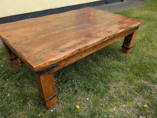 Buy & Sell Lincolnshire West Lindsey - Photos for Lovely Solid Wood Live Edged Coffee Table