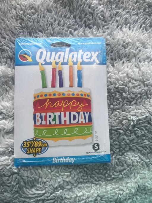 training West Midlands Sandwell - Photos for Happy Birthday Shape Foil Balloon