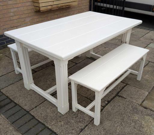 Buy & Sell Lincolnshire West Lindsey - Photos for Solid Wood Dining Table & 2 Benches