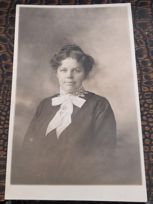 Buy & Sell Merseyside Saint Helens - Photos for Antique 1913 photo of lady postcard