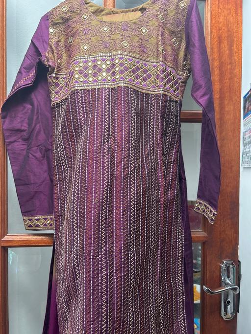 Buy & Sell Waltham Forest East London - Photos for Purple Dress