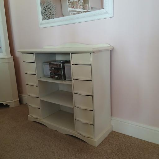 Buy & Sell West Midlands Dudley - Photos for CD'S CABINET