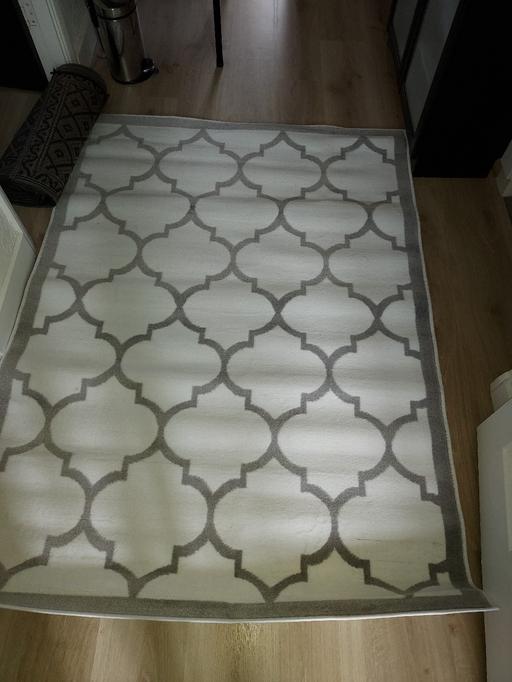 Buy & Sell Kent Tonbridge and Malling - Photos for 2 New rugs White and grey Moroccan design