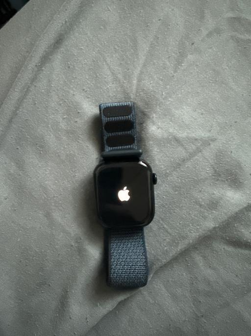 Buy & Sell South East London Croydon - Photos for Apple Watch Series 10 (GPS), 42mm With Strap