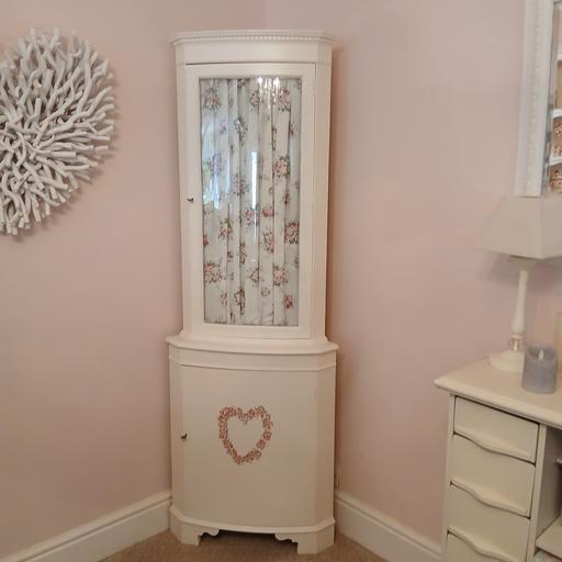 Buy & Sell West Midlands Dudley - Photos for SHABBY CHIC CORNER BOW FRONT CABINET