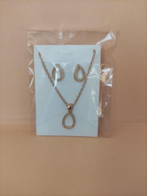 Buy & Sell Grafton Street Industrial Estate West Northamptonshire - Photos for New beautiful jewellery sets