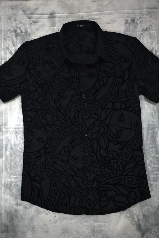 Buy & Sell East London Commercial Road - East London - Photos for MR AUN shirt small/medium