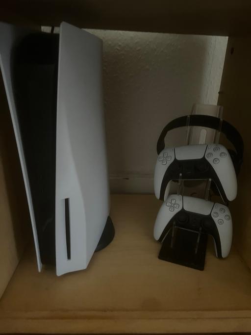 Buy & Sell South East London Brixton - South East London - Photos for PS5 Disc edition+2 controllers Great conditio