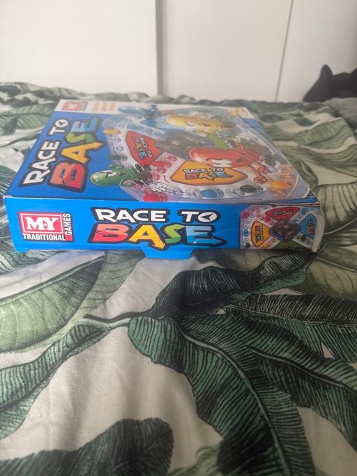 Buy & Sell Bedfordshire Luton - Photos for Race to base board game