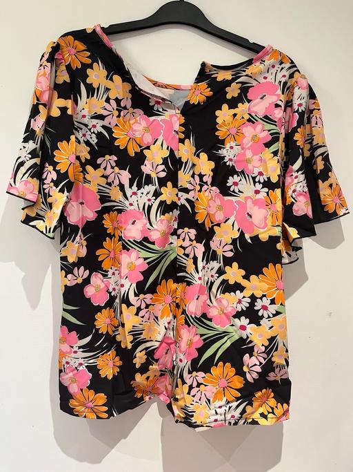 Buy & Sell Bedfordshire Luton - Photos for Colourful flower pattern blouse : shirt