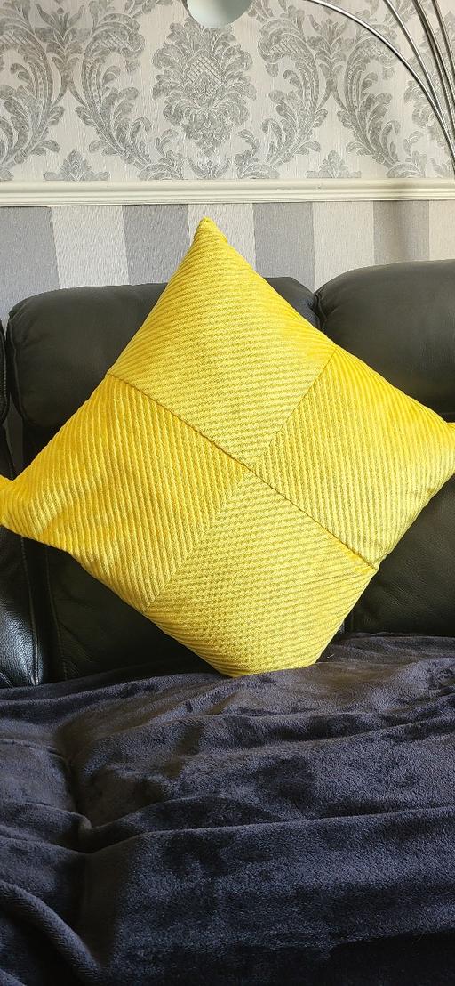Buy & Sell West Midlands Walsall - Photos for CUSHIONS X4 EXTRA LARGE