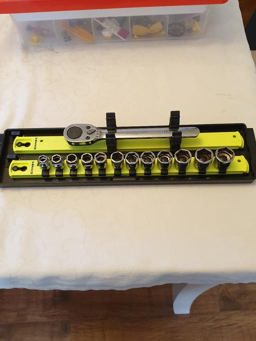 Vehicles Denbighshire - Wales Prestatyn - LL19 - Photos for Snap-on Low Profile Ratchet And Sockets Set