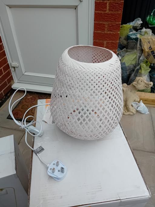 Buy & Sell West Midlands Sandwell - Photos for white wicker table lamps
