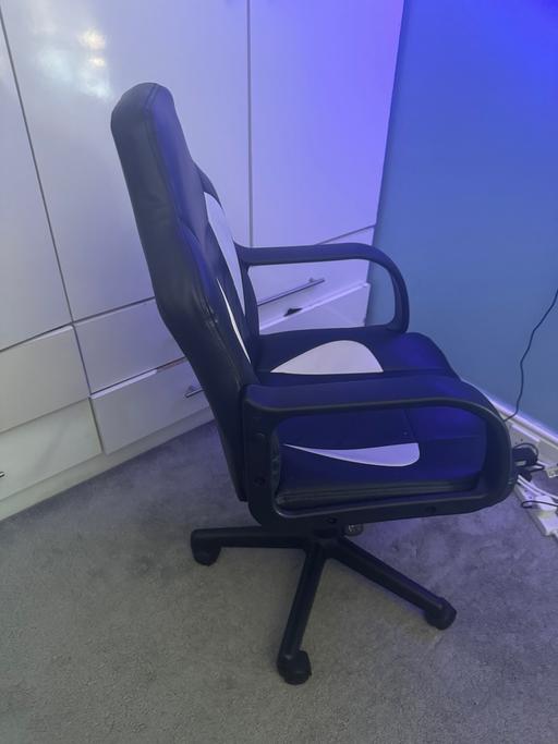 Buy & Sell West Yorkshire Calderdale - Photos for Swivel gaming chair