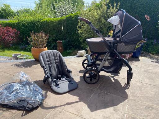 Buy & Sell Derbyshire Derby - Photos for Silver Cross Pioneer Pram