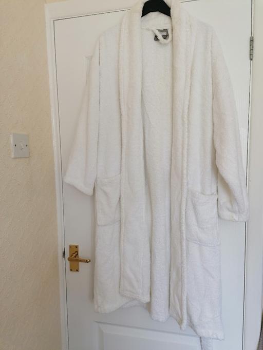 Buy & Sell Derbyshire North East Derbyshire - Photos for ladies white cotton toweling L dressing gown