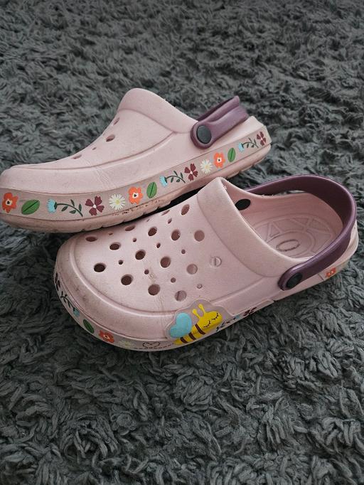 Buy & Sell Weston Point Halton - Photos for Size 1-2 croc style shoes