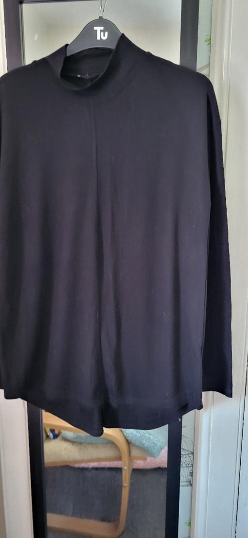 Buy & Sell Radcliffe Bury - Photos for ladies top size 12