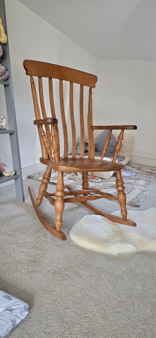 Buy & Sell Bracknell Forest Crowthorne - RG45 - Photos for Solid Wood Rocking Chair
