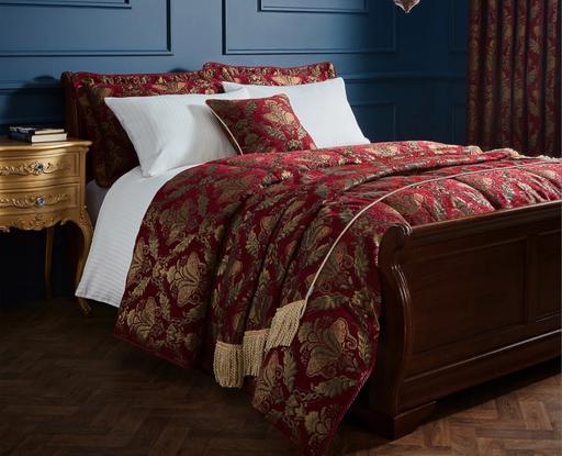 Buy & Sell West London West Kensington - West London - Photos for Vintage Floral Damask Jacquard Bedding Set