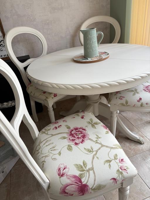 Buy & Sell West Midlands Birmingham - Photos for Beautiful Extendable dining table