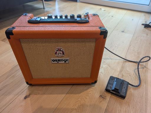 Buy & Sell East London Leamouth - East London - Photos for AMPLIFIER ORANGE COMBO CRUSH 20 RT + PEDAL