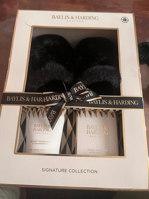 Buy & Sell East London Cann Hall - East London - Photos for Baylis & Harding slippers and foot care set
