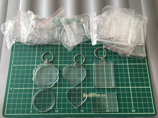 courses Staffordshire South Staffordshire - Photos for Craft Perspex keyring makers