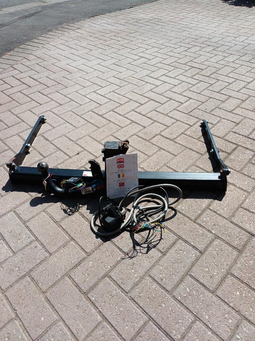 Vehicles Lancashire West Lancashire - Photos for towbar