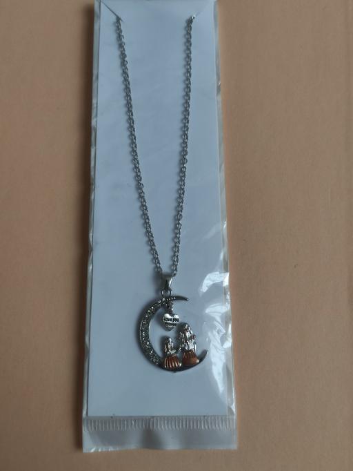 Buy & Sell Grafton Street Industrial Estate West Northamptonshire - Photos for Beautiful necklace chain