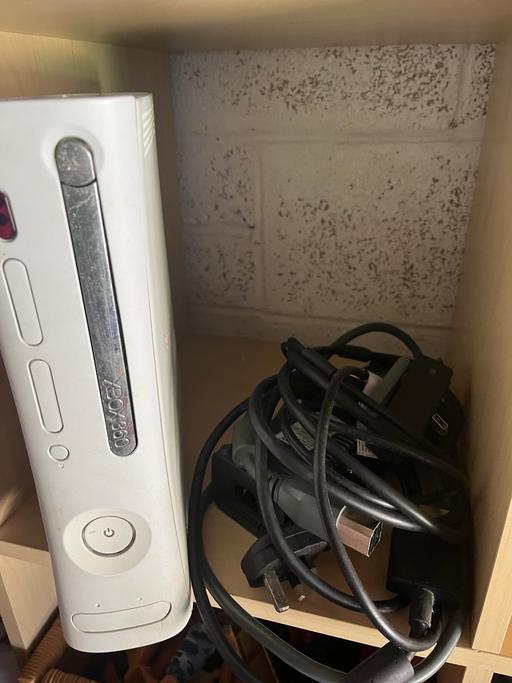 Buy & Sell West Midlands Sandwell - Photos for Xbox 360 “Pro” with wires