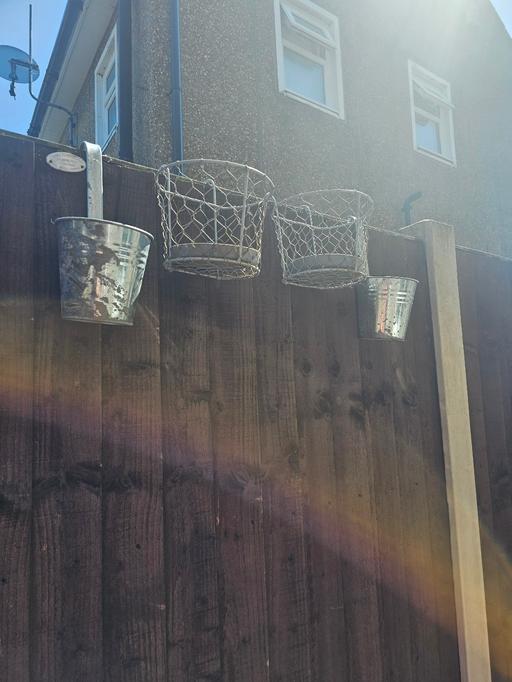 Buy & Sell West Midlands Dudley - Photos for FENCE PLANTERS X 4