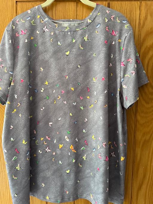 Buy & Sell New Eltham South East London - Photos for Brand new ladies top XXL approx 18